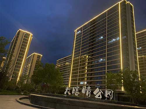 專業(yè)市政亮化公司，濟(jì)南正諾 為城市點(diǎn)亮夢(mèng)幻之光